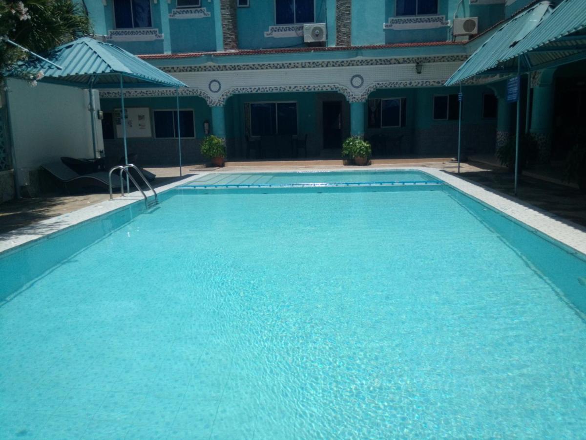 במבורי Chamiachi Hotel & Apartments מראה חיצוני תמונה